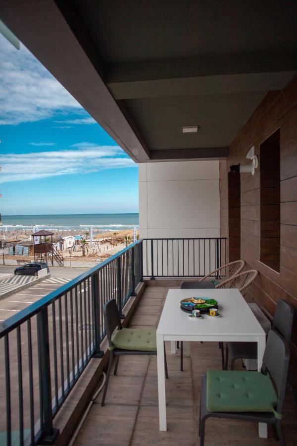 Green Apartament Near The Beach Năvodari Kültér fotó