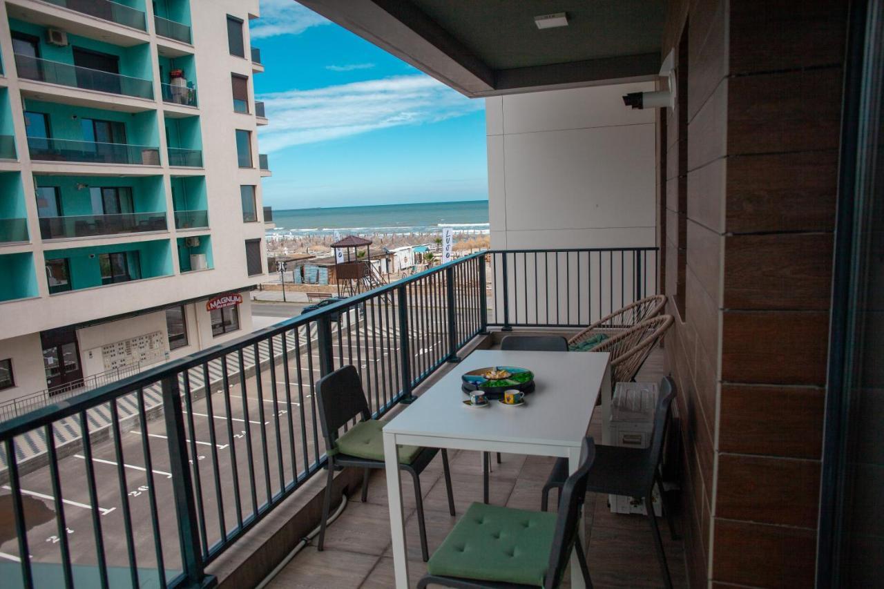 Green Apartament Near The Beach Năvodari Kültér fotó